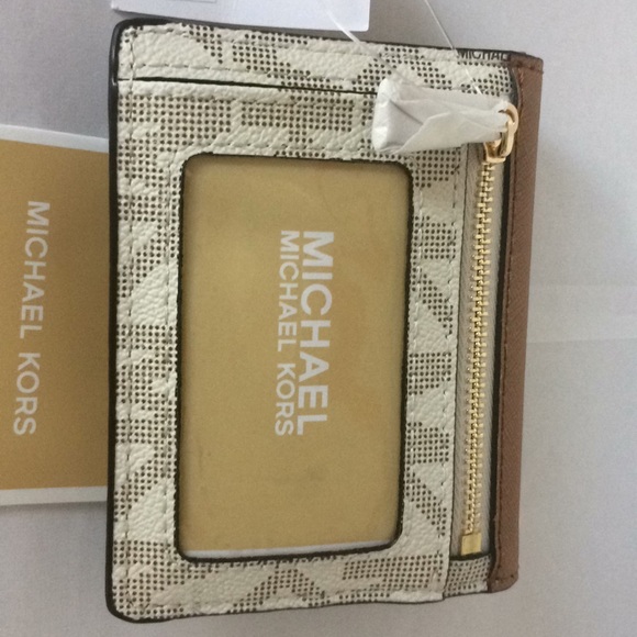 MICHAEL KORS CARD HOLDER with KEYCHAIN - Picture 4 of 8